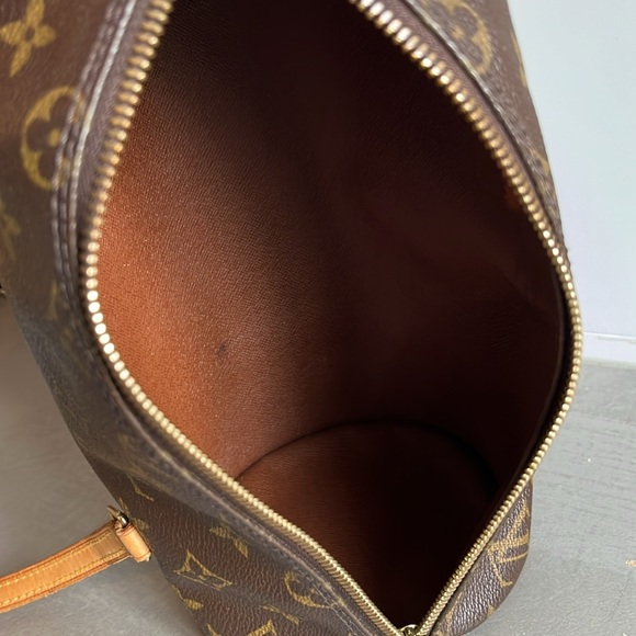 Louis Vuitton Papillon 26 Brown Monogram Canvas Barrel Bag - Picture 8 of 11